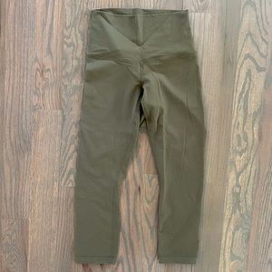 Lululemon Wunder Under Crop